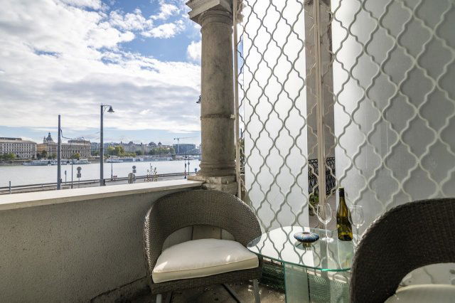 Eladó téglalakás, Budapesten, I. kerületben 142 M Ft, 3 szobás