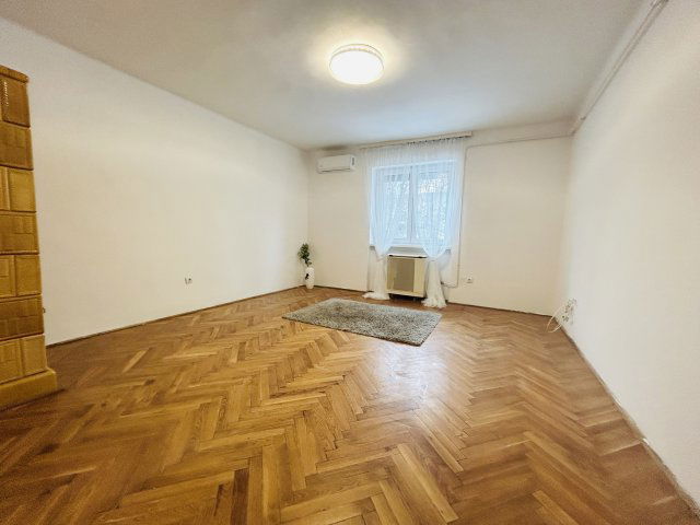 Eladó téglalakás, Vácon 63.9 M Ft, 3 szobás