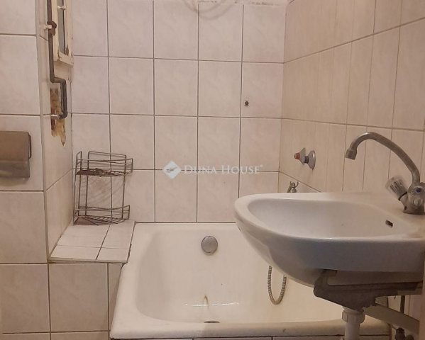 Eladó téglalakás, Budapesten, XIII. kerületben 55 M Ft, 1 szobás