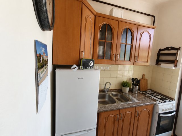 Eladó téglalakás, Budapesten, IV. kerületben 38 M Ft, 1 szobás