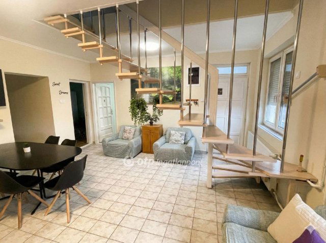 Eladó téglalakás, Nyíregyházán 72.99 M Ft, 5 szobás