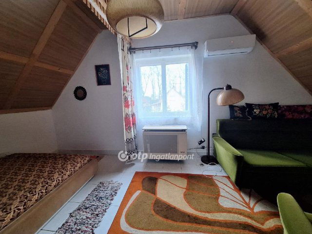 Eladó nyaraló, Berekfürdőn 35 M Ft, 1+3 szobás
