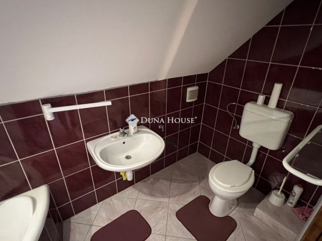 Eladó családi ház, Polgárdin 78.6 M Ft, 5 szobás