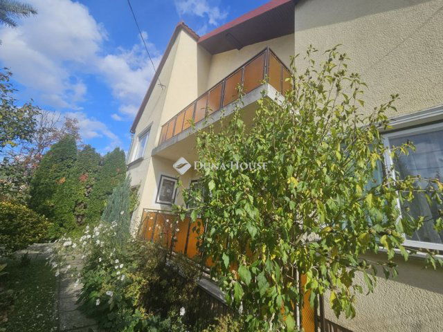 Eladó családi ház, Vámosszabadin 92.9 M Ft, 5 szobás