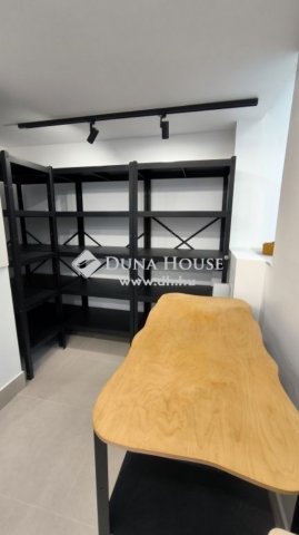 Eladó üzlethelyiség, Budapesten, XII. kerületben 89.9 M Ft