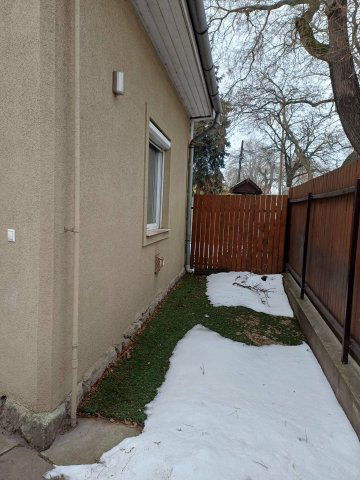 Eladó családi ház, Budapesten, III. kerületben 69.5 M Ft