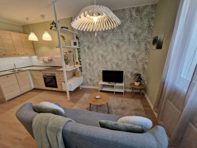 Eladó téglalakás, Kaposváron 45.8 M Ft, 1+2 szobás