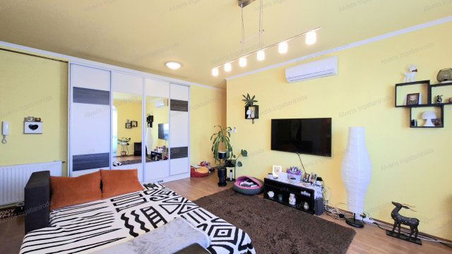 Eladó téglalakás, Nyíregyházán 68.9 M Ft, 3 szobás