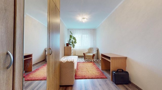 Eladó panellakás, Nyíregyházán 40.9 M Ft, 2 szobás