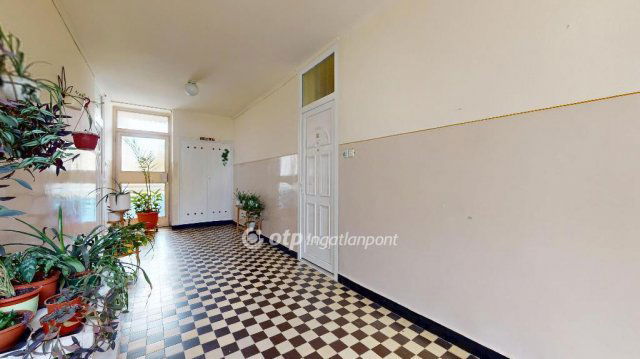 Eladó téglalakás, Tiszavasváriban 18 M Ft, 2+1 szobás