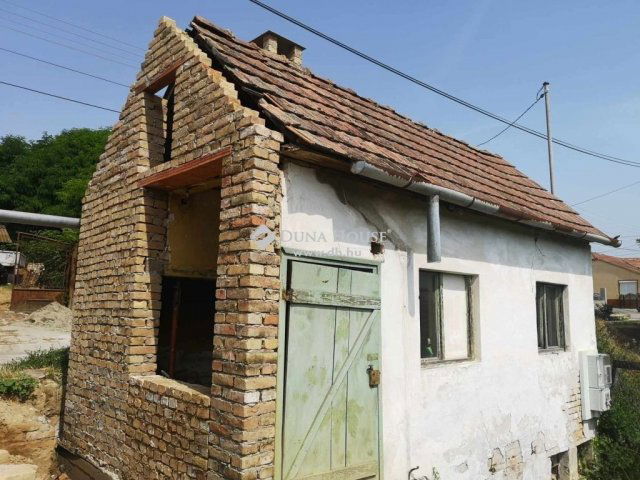 Eladó családi ház, Dunaszekcsőn 3.99 M Ft, 2 szobás
