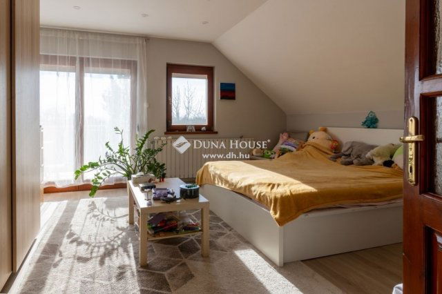 Eladó családi ház, Fóton 124.9 M Ft, 4 szobás