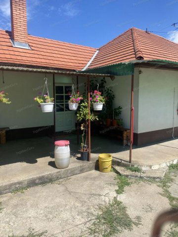 Eladó családi ház, Kecskeméten 49.5 M Ft, 2 szobás