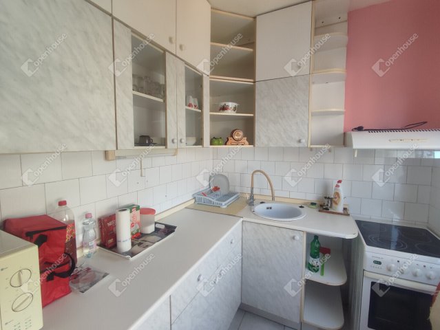 Kiadó panellakás, albérlet, Tatabányán 165 E Ft / hó, 2 szobás
