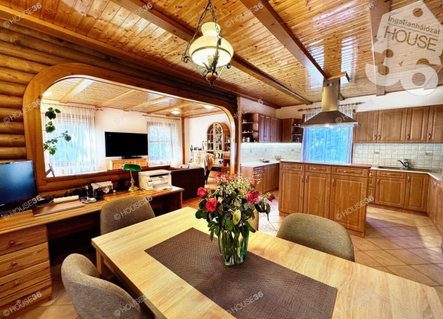 Eladó családi ház, Kecskeméten 149.99 M Ft, 4 szobás
