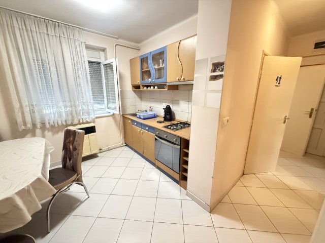 Kiadó téglalakás, albérlet, Pakson 140 E Ft / hó, 2 szobás