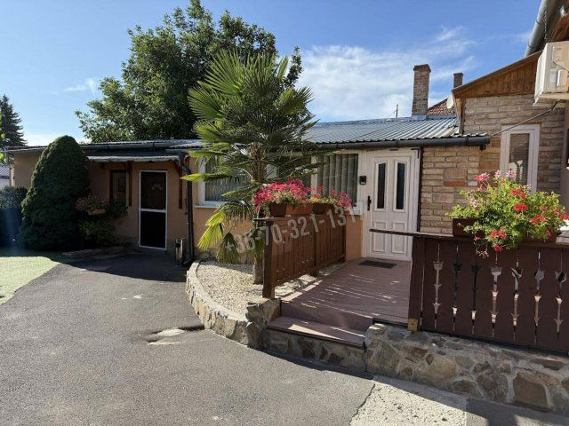 Eladó családi ház, Hatvanban, Béke úton 79.9 M Ft, 3 szobás