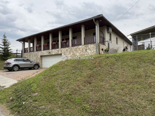 Eladó családi ház, Kozármislenyen 124.9 M Ft, 6 szobás