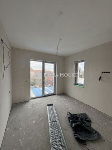 Eladó ikerház, Vecsésen 124.99 M Ft, 4 szobás