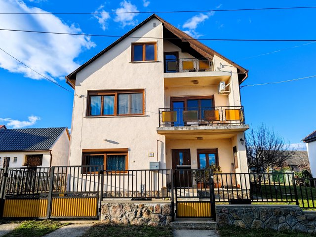 Eladó családi ház, Geresdlakon 54.9 M Ft, 4 szobás