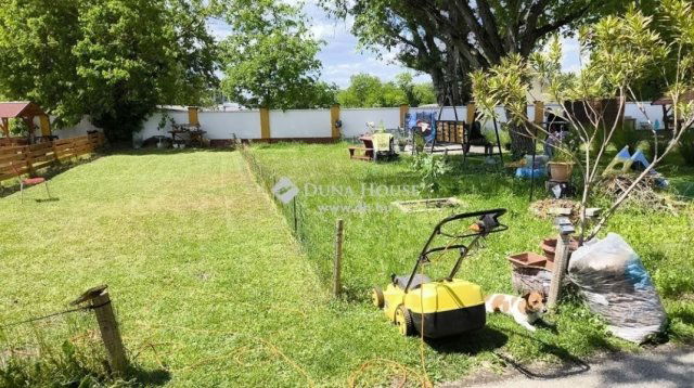 Eladó sorház, Siófokon 59.9 M Ft, 3 szobás