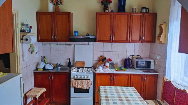 Eladó családi ház, Vonyarcvashegyen 88 M Ft, 5+1 szobás