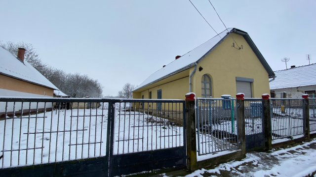 Eladó családi ház, Magyarkeszin 12 M Ft, 2+1 szobás