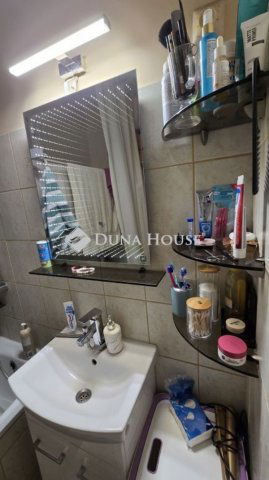 Eladó panellakás, Szegeden 63.49 M Ft, 3 szobás