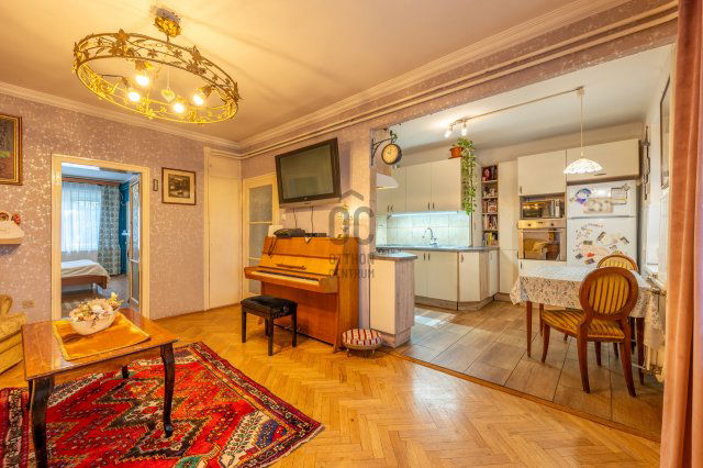 Eladó téglalakás, Budapesten, XV. kerületben, Vasgolyó utcában