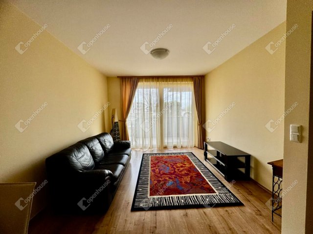 Eladó téglalakás, Székesfehérvárott 64.99 M Ft, 2 szobás