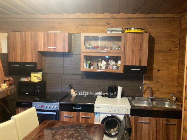 Eladó családi ház, Egerszóláton 20 M Ft, 1+1 szobás