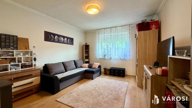 Eladó családi ház, Balatonkenesén 64 M Ft, 1+1 szobás