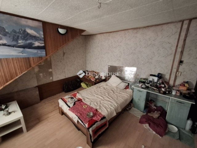 Eladó téglalakás, Budapesten, XV. kerületben 30 M Ft, 2 szobás