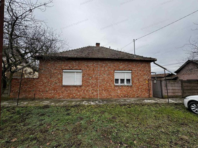 Eladó családi ház, Lőkösházán 8.9 M Ft, 2 szobás