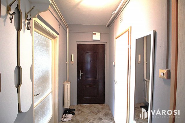 Eladó panellakás, Salgótarjánban 16.9 M Ft, 4 szobás