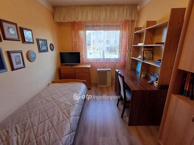 Eladó téglalakás, Nyíregyházán 54.9 M Ft, 2 szobás