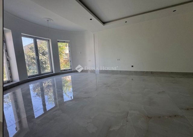 Eladó családi ház, Budapesten, XI. kerületben 1400 M Ft