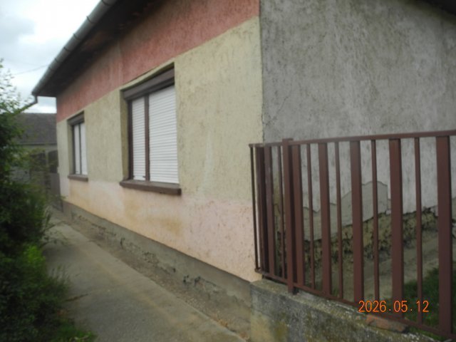 Eladó családi ház, Karcagon, Duna utcában 6.4 M Ft, 2+1 szobás