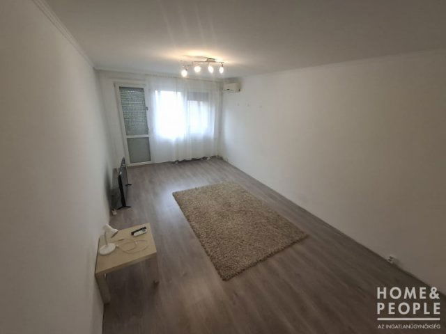 Eladó téglalakás, Szegeden 53.6 M Ft, 2 szobás