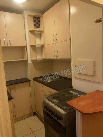 Eladó panellakás, Dunaújvárosban, Weiner Tibor körúton