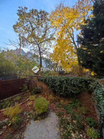 Eladó téglalakás, Budapesten, III. kerületben 104 M Ft, 1 szobás