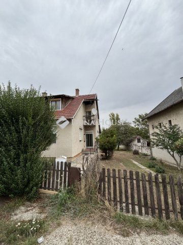 Eladó családi ház, Mányon 70 M Ft, 5 szobás