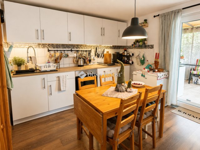 Eladó nyaraló, Tasson 58 M Ft, 4 szobás / költözzbe.hu