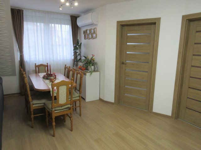 Eladó téglalakás, Debrecenben 94.9 M Ft, 4 szobás