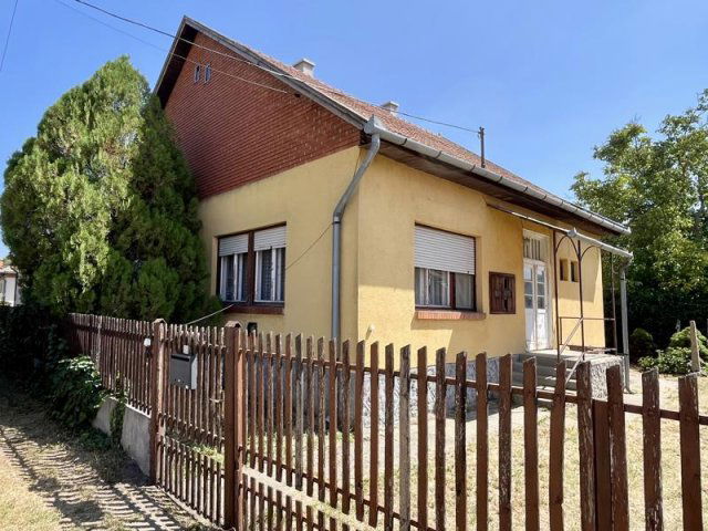 Eladó családi ház, Nagykátán 47.5 M Ft, 3 szobás