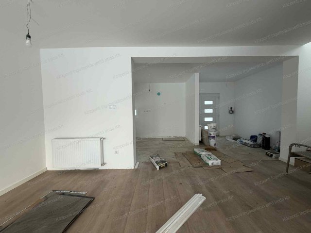 Eladó családi ház, Siófokon 179.9 M Ft, 5 szobás