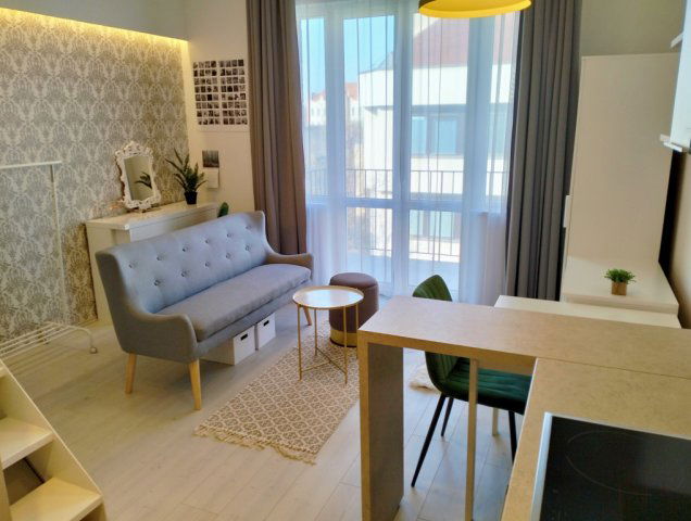 Eladó téglalakás, Budapesten, XIV. kerületben, Thököly úton