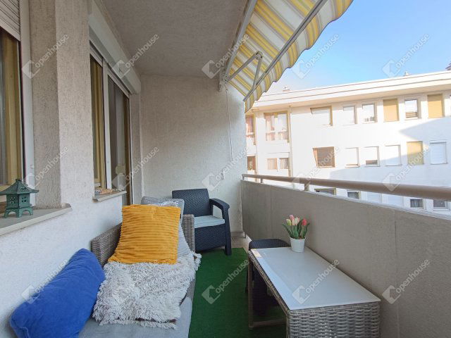 Eladó téglalakás, Sopronban 129 M Ft, 4 szobás