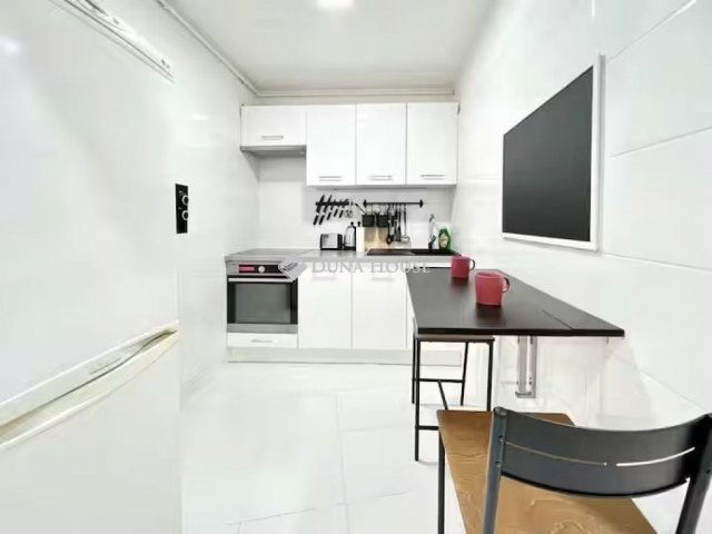 Eladó téglalakás, Budapesten, VII. kerületben 99.9 M Ft