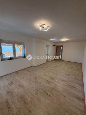 Eladó családi ház, Ádándon 37.5 M Ft, 2 szobás